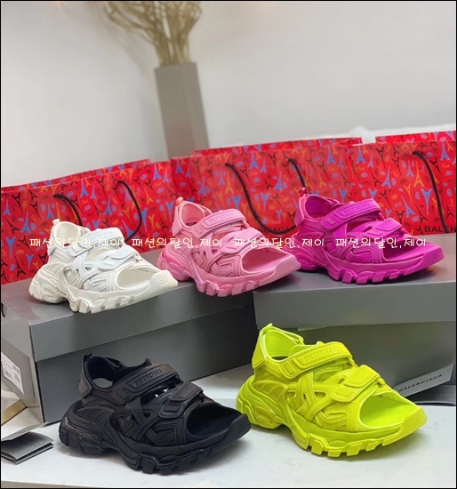 d2727731c8d20c9655b5976ddededa2a_1593146330_8759.jpg d2727731c8d20c9655b5976ddededa2a_1593146330_8759.jpg