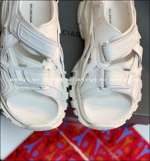 d2727731c8d20c9655b5976ddededa2a_1593146383_2686.jpg d2727731c8d20c9655b5976ddededa2a_1593146383_2686.jpg