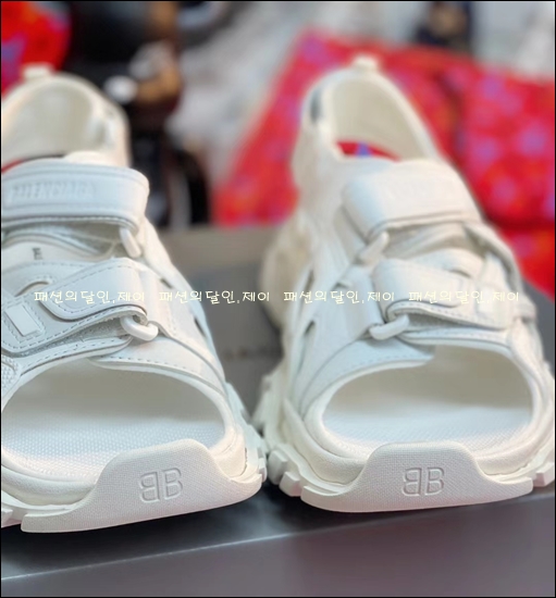 d2727731c8d20c9655b5976ddededa2a_1593146384_2374.jpg d2727731c8d20c9655b5976ddededa2a_1593146384_2374.jpg