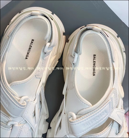 d2727731c8d20c9655b5976ddededa2a_1593146384_6894.jpg d2727731c8d20c9655b5976ddededa2a_1593146384_6894.jpg