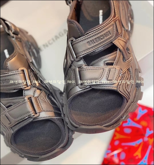 d2727731c8d20c9655b5976ddededa2a_1593146549_4026.jpg d2727731c8d20c9655b5976ddededa2a_1593146549_4026.jpg