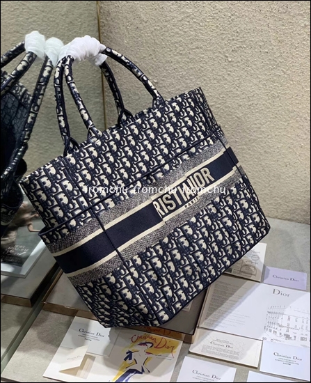 b23bf859dcc02d897737faedb577547b_1595939794_7811.jpg b23bf859dcc02d897737faedb577547b_1595939794_7811.jpg