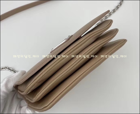 f25b0f18d42cb9f70ee7411b45c71f55_1595491007_826.jpg f25b0f18d42cb9f70ee7411b45c71f55_1595491007_826.jpg