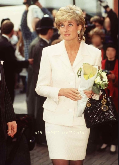 1ba1c04137b179abb74df08708266d58_1603968638_71.png 1ba1c04137b179abb74df08708266d58_1603968638_71.png