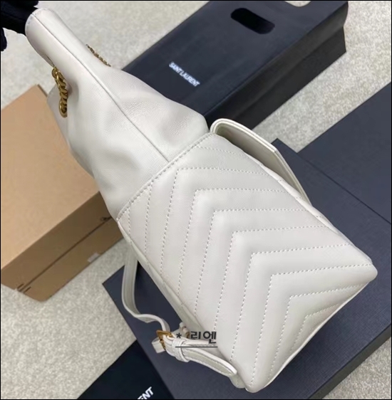 a96dc272e020abe53d42c385a07f8f89_1640252810_1861.jpg a96dc272e020abe53d42c385a07f8f89_1640252810_1861.jpg