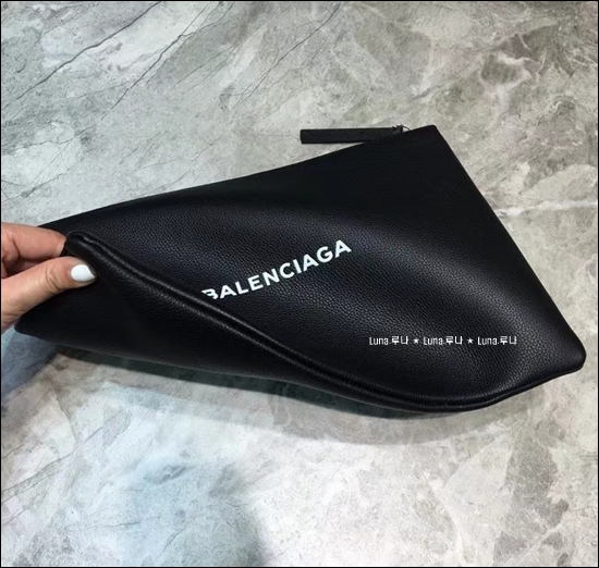 717b15c5f08d9350bdf6c0e1d93ea42b_1642074260_1986.jpg 717b15c5f08d9350bdf6c0e1d93ea42b_1642074260_1986.jpg