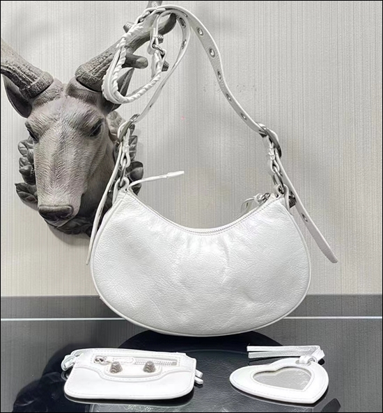 b5842abfd8c6616b67e912b0647958ad_1646375133_1642.jpg b5842abfd8c6616b67e912b0647958ad_1646375133_1642.jpg