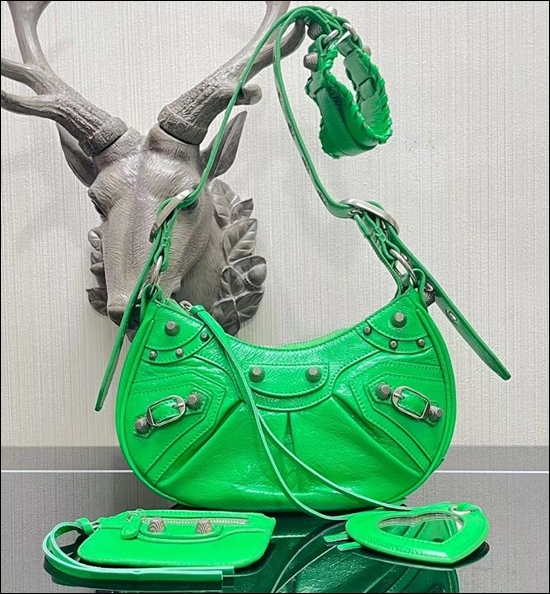 b5842abfd8c6616b67e912b0647958ad_1646375151_8365.jpg b5842abfd8c6616b67e912b0647958ad_1646375151_8365.jpg