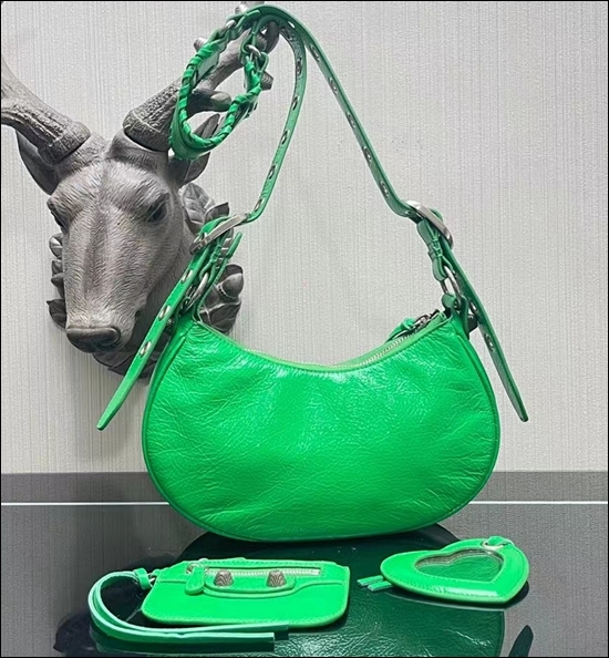 b5842abfd8c6616b67e912b0647958ad_1646375152_9614.jpg b5842abfd8c6616b67e912b0647958ad_1646375152_9614.jpg