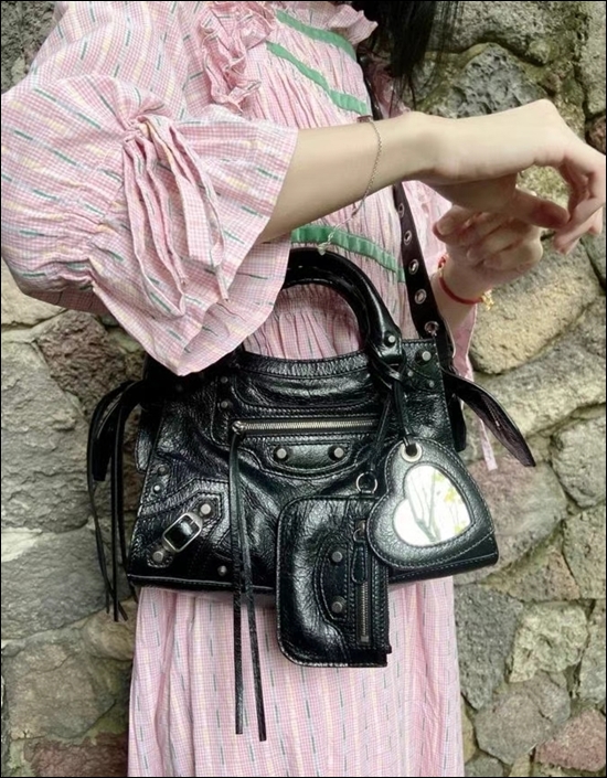 cb300f1707c7d69a5eb886b3dded0b91_1656069181_8484.jpg cb300f1707c7d69a5eb886b3dded0b91_1656069181_8484.jpg