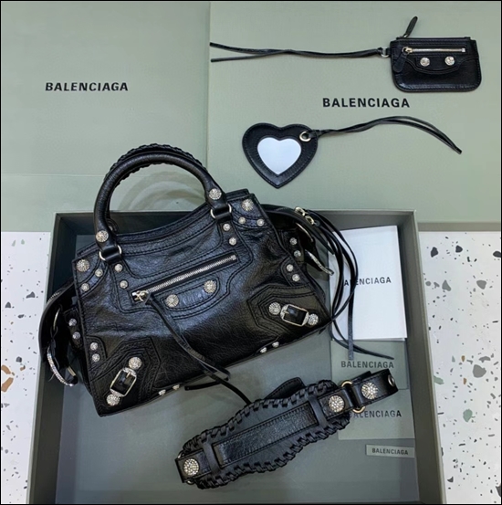 cb300f1707c7d69a5eb886b3dded0b91_1656069262_7218.jpg cb300f1707c7d69a5eb886b3dded0b91_1656069262_7218.jpg