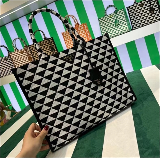 e5e1ae9de6748ffd630bb713e68c152c_1655726133_0429.jpg e5e1ae9de6748ffd630bb713e68c152c_1655726133_0429.jpg