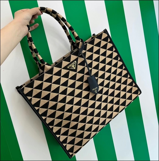 e5e1ae9de6748ffd630bb713e68c152c_1655726142_4638.jpg e5e1ae9de6748ffd630bb713e68c152c_1655726142_4638.jpg