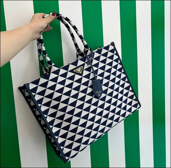 e5e1ae9de6748ffd630bb713e68c152c_1655726142_7122.jpg e5e1ae9de6748ffd630bb713e68c152c_1655726142_7122.jpg