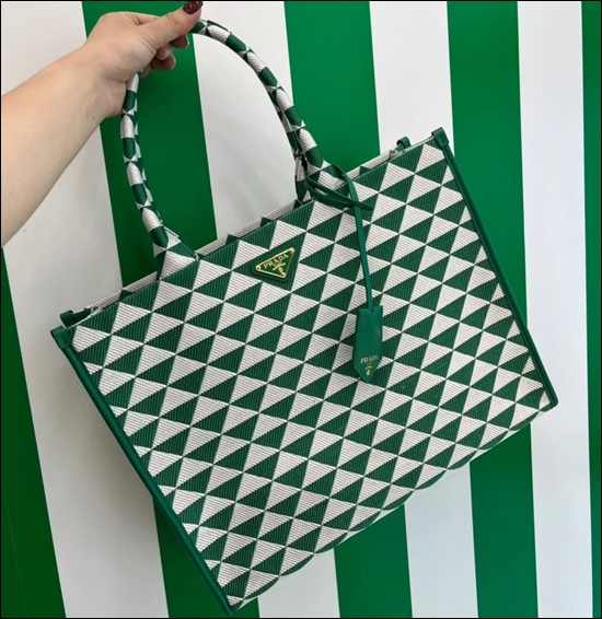 e5e1ae9de6748ffd630bb713e68c152c_1655726142_9478.jpg e5e1ae9de6748ffd630bb713e68c152c_1655726142_9478.jpg