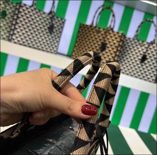 e5e1ae9de6748ffd630bb713e68c152c_1655726160_0564.jpg e5e1ae9de6748ffd630bb713e68c152c_1655726160_0564.jpg