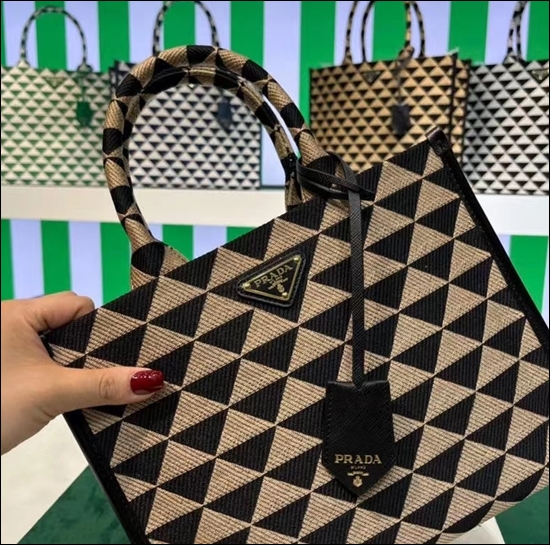 e5e1ae9de6748ffd630bb713e68c152c_1655726160_4603.jpg e5e1ae9de6748ffd630bb713e68c152c_1655726160_4603.jpg