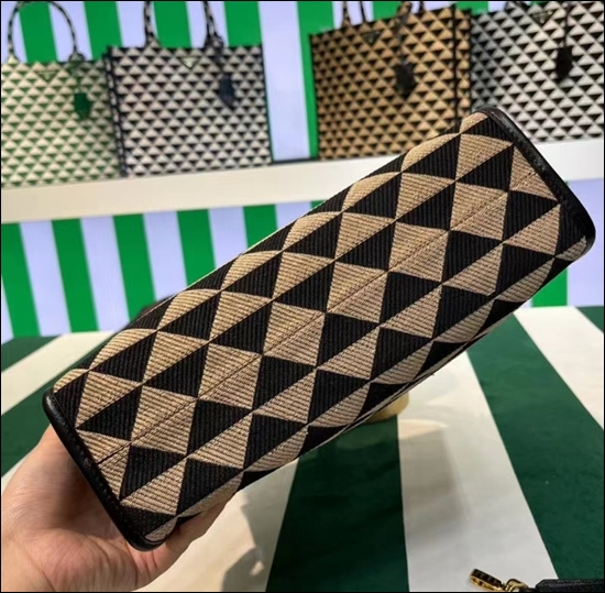 e5e1ae9de6748ffd630bb713e68c152c_1655726162_4975.jpg e5e1ae9de6748ffd630bb713e68c152c_1655726162_4975.jpg