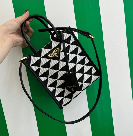 e5e1ae9de6748ffd630bb713e68c152c_1655726187_1949.jpg e5e1ae9de6748ffd630bb713e68c152c_1655726187_1949.jpg