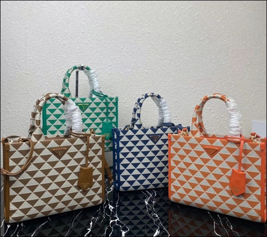 97f4d78c1fb261a0b45825855e959ffd_1657697723_4001.jpg 97f4d78c1fb261a0b45825855e959ffd_1657697723_4001.jpg