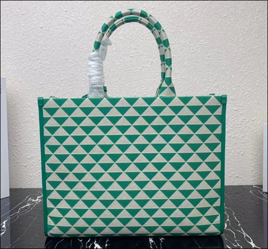 97f4d78c1fb261a0b45825855e959ffd_1657697886_2228.jpg 97f4d78c1fb261a0b45825855e959ffd_1657697886_2228.jpg