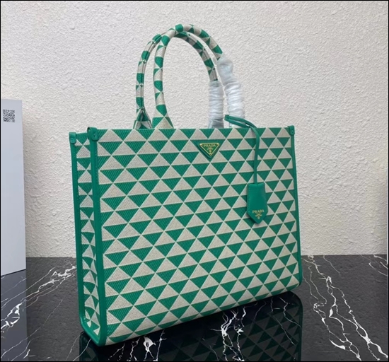 97f4d78c1fb261a0b45825855e959ffd_1657697886_9673.jpg 97f4d78c1fb261a0b45825855e959ffd_1657697886_9673.jpg