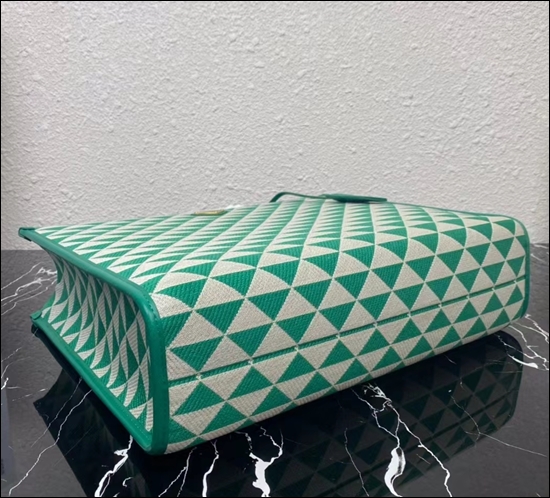 97f4d78c1fb261a0b45825855e959ffd_1657697887_3105.jpg 97f4d78c1fb261a0b45825855e959ffd_1657697887_3105.jpg