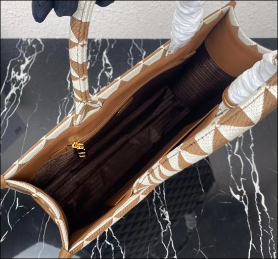 97f4d78c1fb261a0b45825855e959ffd_1657697917_7681.jpg 97f4d78c1fb261a0b45825855e959ffd_1657697917_7681.jpg