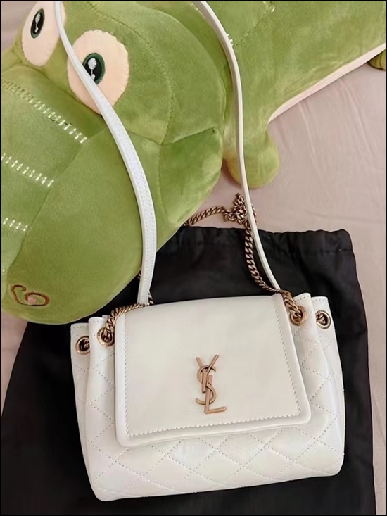 b0286f9ca51961534fd5bae85d395846_1661476628_2679.jpg b0286f9ca51961534fd5bae85d395846_1661476628_2679.jpg