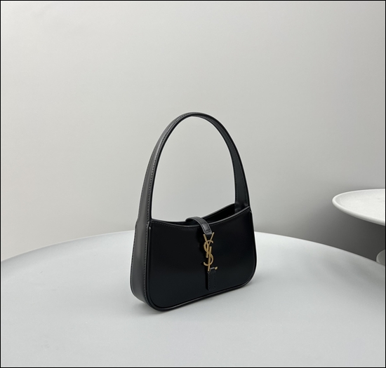 e1718891cb15c7580387a5c3e9affd0b_1662685969_8023.jpg e1718891cb15c7580387a5c3e9affd0b_1662685969_8023.jpg