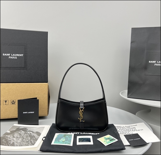 e1718891cb15c7580387a5c3e9affd0b_1662685970_055.jpg e1718891cb15c7580387a5c3e9affd0b_1662685970_055.jpg