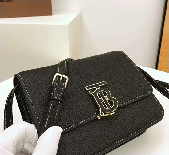 86e7b5ef195e8e4739a271f51240fa4b_1668668019_7999.jpg 86e7b5ef195e8e4739a271f51240fa4b_1668668019_7999.jpg