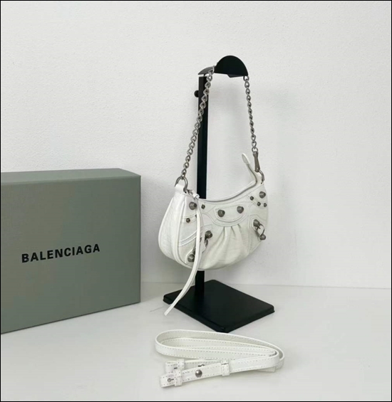 cc443e2dc07754f06d8784311e81b74b_1671433313_1821.jpg cc443e2dc07754f06d8784311e81b74b_1671433313_1821.jpg