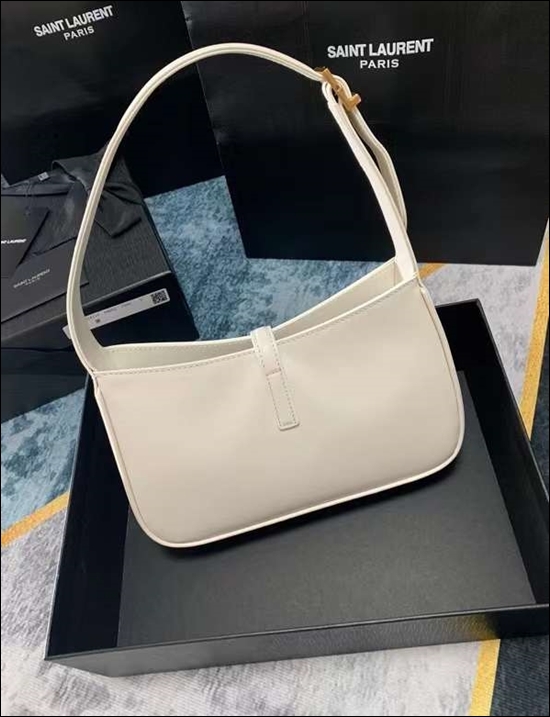 13ae4d5a7dd55788d98946b6d31ff89d_1681799684_22.jpg 13ae4d5a7dd55788d98946b6d31ff89d_1681799684_22.jpg