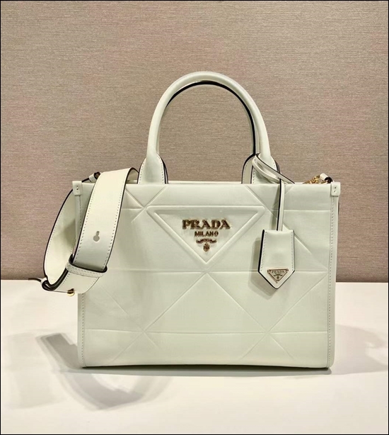 44d3e1b677775d6381955810690ad51d_1680765112_0232.jpg 44d3e1b677775d6381955810690ad51d_1680765112_0232.jpg