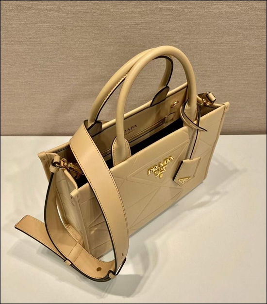 44d3e1b677775d6381955810690ad51d_1680765153_4821.jpg 44d3e1b677775d6381955810690ad51d_1680765153_4821.jpg