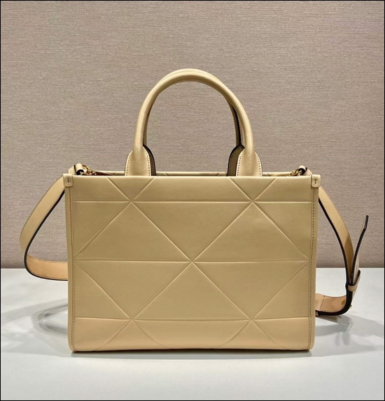 44d3e1b677775d6381955810690ad51d_1680765153_8525.jpg 44d3e1b677775d6381955810690ad51d_1680765153_8525.jpg