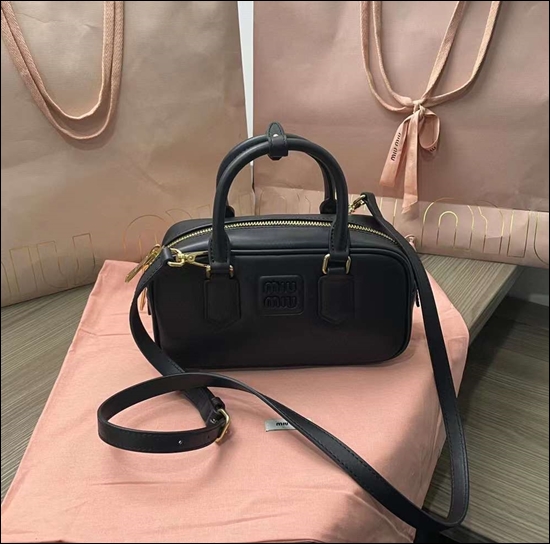 5d1cc7083bfcf10561f1a393b9b64ca7_1681712433_0798.jpg 5d1cc7083bfcf10561f1a393b9b64ca7_1681712433_0798.jpg