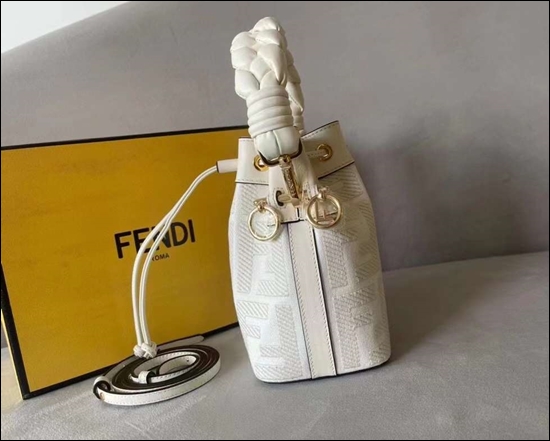 60fe4d068c920f7335daf9546fa0aace_1680683060_0586.jpg 60fe4d068c920f7335daf9546fa0aace_1680683060_0586.jpg