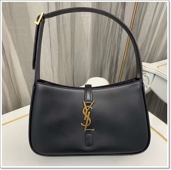 17f9d6c4b503ec1e5e6604a7a3696c89_1688050508_325.jpg 17f9d6c4b503ec1e5e6604a7a3696c89_1688050508_325.jpg