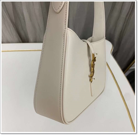 17f9d6c4b503ec1e5e6604a7a3696c89_1688050608_5185.jpg 17f9d6c4b503ec1e5e6604a7a3696c89_1688050608_5185.jpg