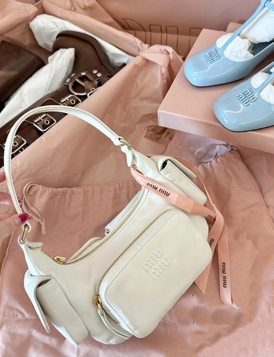 f81242ecf555e832a089292069b654d1_1697177613_9192.jpg f81242ecf555e832a089292069b654d1_1697177613_9192.jpg