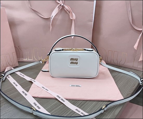 91b822a2a50271e961a7b6c90963a3eb_1699596688_9212.jpg 91b822a2a50271e961a7b6c90963a3eb_1699596688_9212.jpg