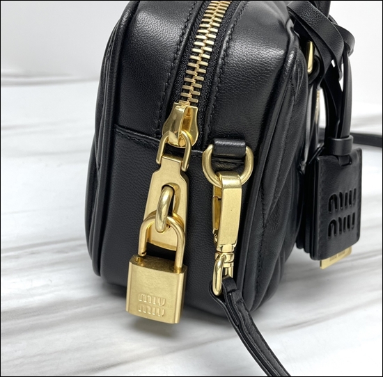 b795d779b7bf6779754e7d7973bb9cfd_1699449721_0377.jpg b795d779b7bf6779754e7d7973bb9cfd_1699449721_0377.jpg