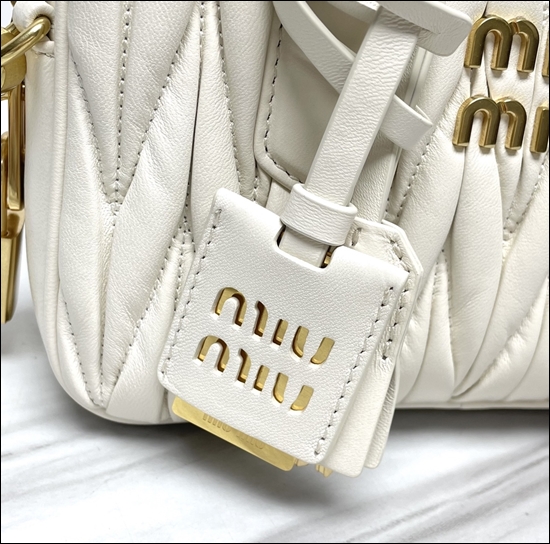 b795d779b7bf6779754e7d7973bb9cfd_1699449775_3019.jpg b795d779b7bf6779754e7d7973bb9cfd_1699449775_3019.jpg