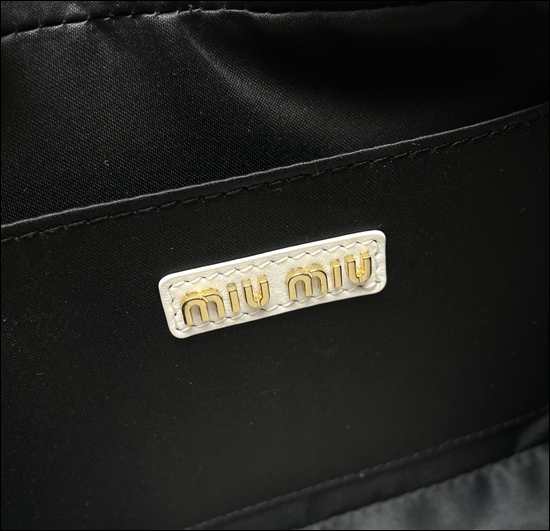 b795d779b7bf6779754e7d7973bb9cfd_1699449789_5668.jpg b795d779b7bf6779754e7d7973bb9cfd_1699449789_5668.jpg