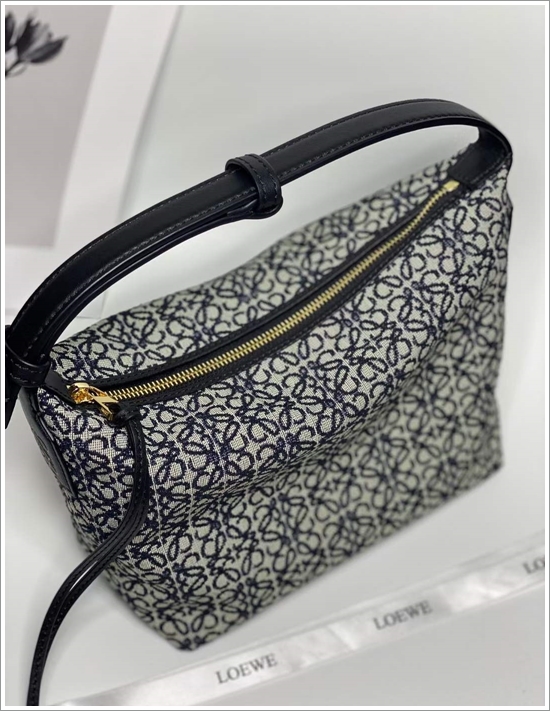 b6ff2c2b188b3537c78ed3c030521aef_1711670978_4945.jpg b6ff2c2b188b3537c78ed3c030521aef_1711670978_4945.jpg