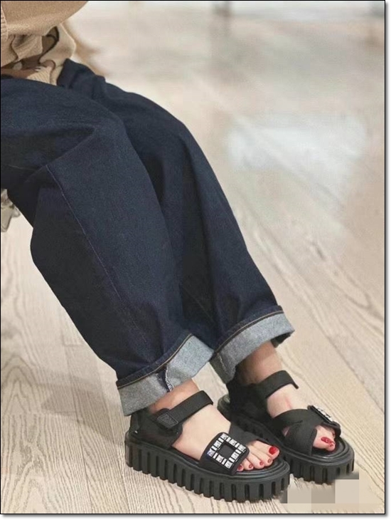 54e1d1b0d1d1e836a3feb618ecaac8cb_1716531195_2303.jpg 54e1d1b0d1d1e836a3feb618ecaac8cb_1716531195_2303.jpg