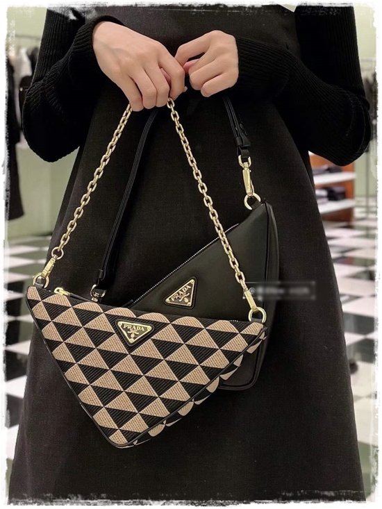 adcd1e8e69284211e3a3750f787c842b_1716940905_7378.jpg adcd1e8e69284211e3a3750f787c842b_1716940905_7378.jpg