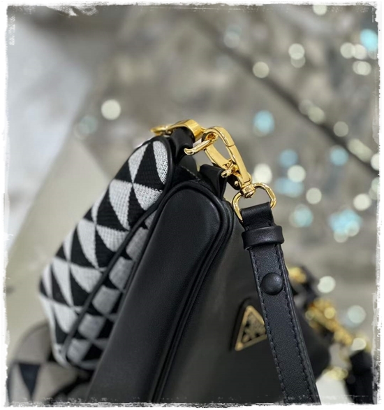 adcd1e8e69284211e3a3750f787c842b_1716940945_9082.jpg adcd1e8e69284211e3a3750f787c842b_1716940945_9082.jpg